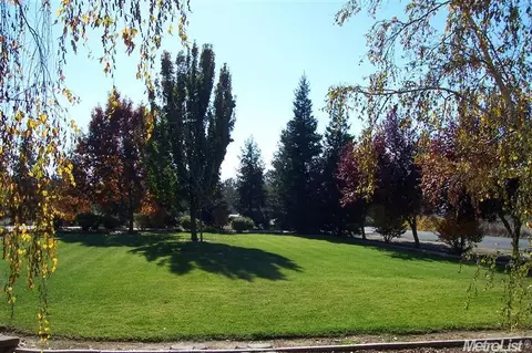 11247 Boessow Rd, Galt, CA 95632 photo 2