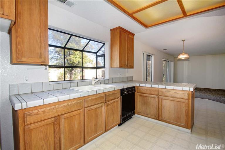 2044 Imperial Ave, Davis, CA 95616 photo 7