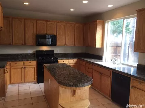 4112 Spring Mountain Ct, Modesto, CA 95356 photo 5