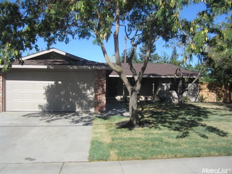 2709 Carver Rd, Modesto, CA 95350 photo 1