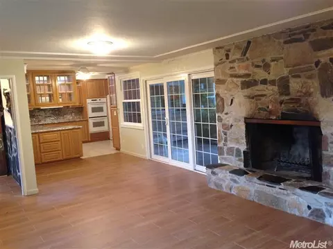 5521 Kenneth Ave, Carmichael, CA 95608 photo 9