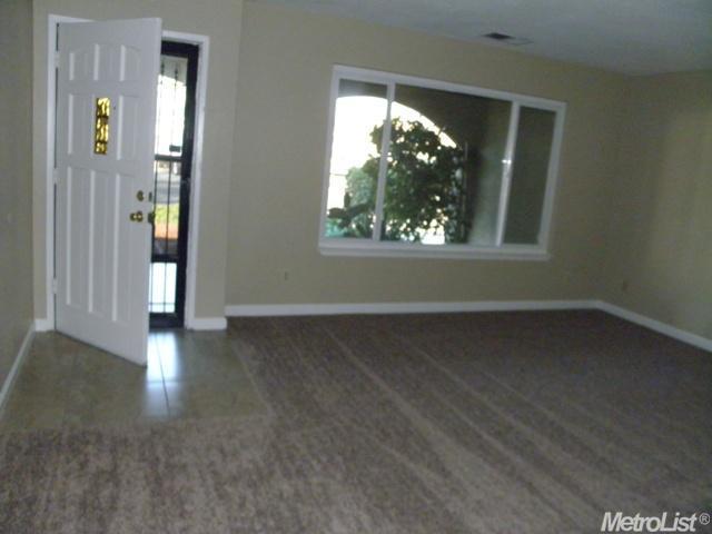 212 Phillip Ct, Modesto, CA 95350 photo 5