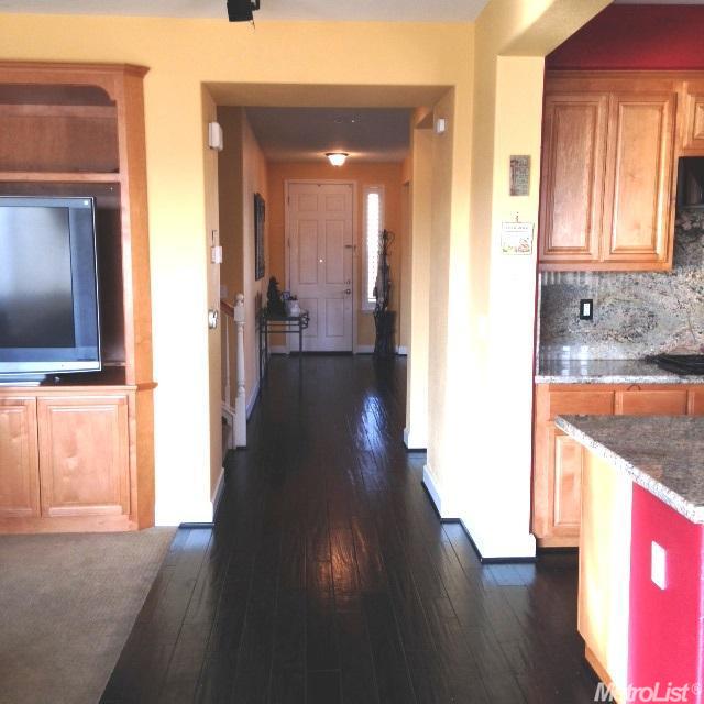 138 Abelia Ln, Patterson, CA 95363 photo 9