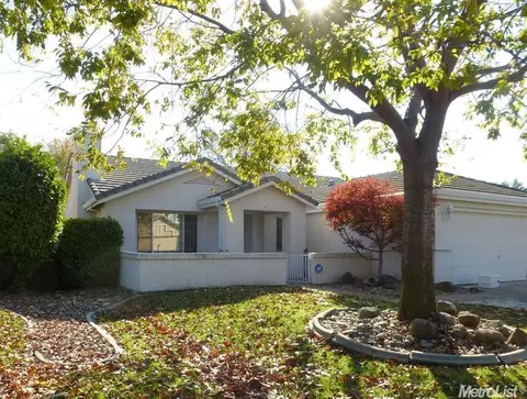 4715 Durham Ct, Rocklin, CA 95765 photo 2