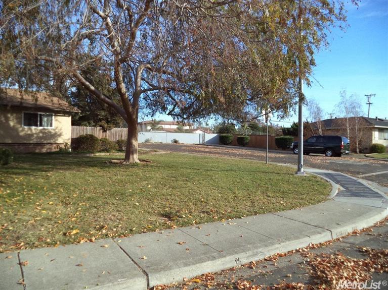 706 Abbott Ave, Milpitas, CA 95035 photo 3