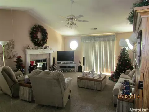 2429 Thaddeous Dr, Escalon, CA 95320 photo 9