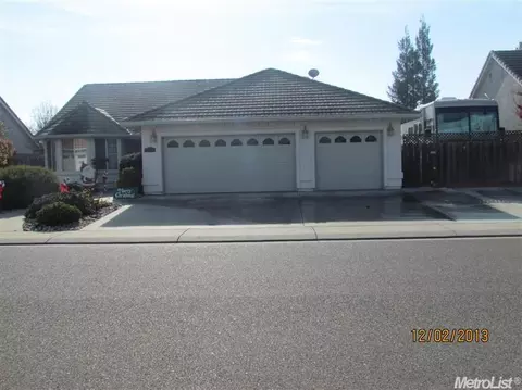 2429 Thaddeous Dr, Escalon, CA 95320 photo 1