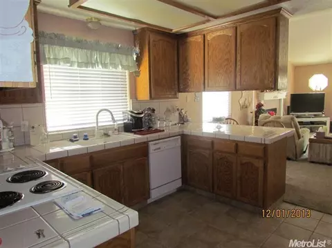 2429 Thaddeous Dr, Escalon, CA 95320 photo 7