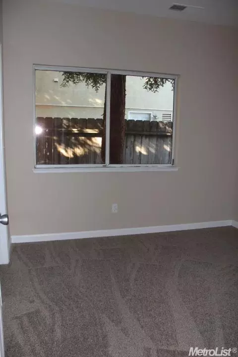 3628 Highmore Ln, Modesto, CA 95357 photo 8