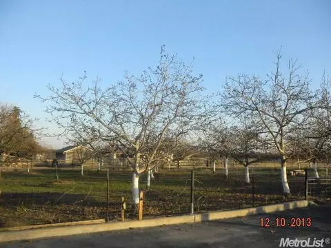 10560 E Whitmore Ave, Hughson, CA 95326 photo 24
