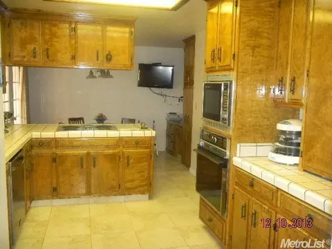 10560 E Whitmore Ave, Hughson, CA 95326 photo 8