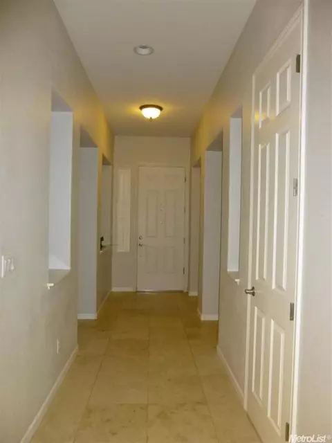 3008 Knightsbridge Ct, Modesto, CA 95355 photo 8