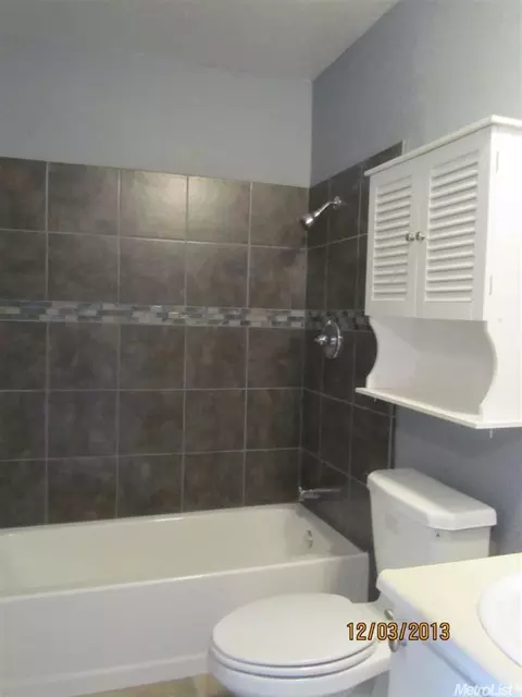 701 Periwinkle Dr, Patterson, CA 95363 photo 10