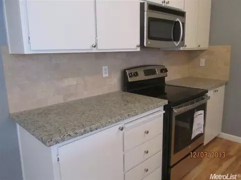 701 Periwinkle Dr, Patterson, CA 95363 photo 4