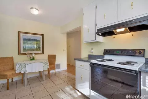 2827 Danube Ave, Davis, CA 95616 photo 8