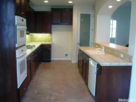 260 W Colony Rd, Ripon, CA 95366 photo 2