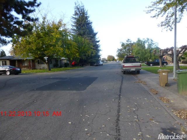 631 Louie, Lodi, CA 95240 photo 16