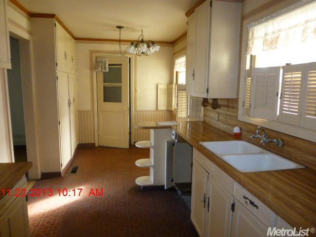 631 Louie, Lodi, CA 95240 photo 3