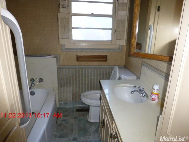 631 Louie, Lodi, CA 95240 photo 5