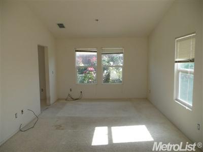 818 Limestone Ave, Lathrop, CA 95330 photo 3