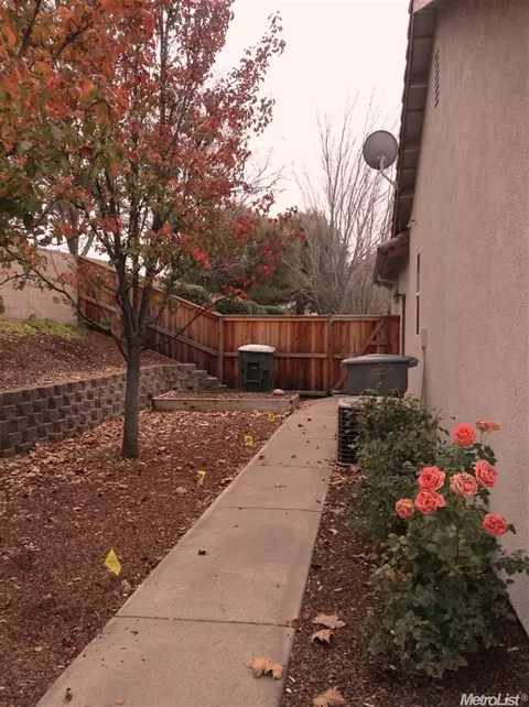 2519 Spring Ct, Rocklin, CA 95765 photo 8
