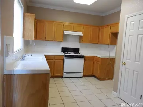 3015 Starboard Way, Ceres, CA 95307 photo 5
