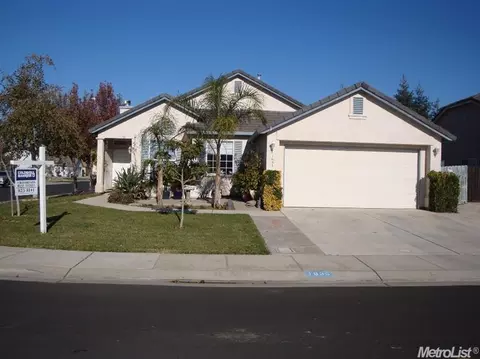 1835 Winchester Dr, Manteca, CA 95336 photo 1