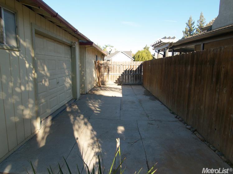 836 Nancy Dr, Ripon, CA 95366 photo 24
