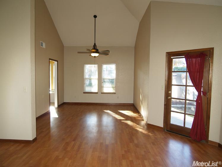 836 Nancy Dr, Ripon, CA 95366 photo 5