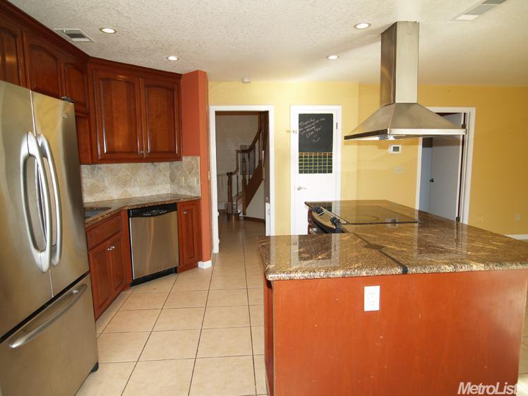 836 Nancy Dr, Ripon, CA 95366 photo 9