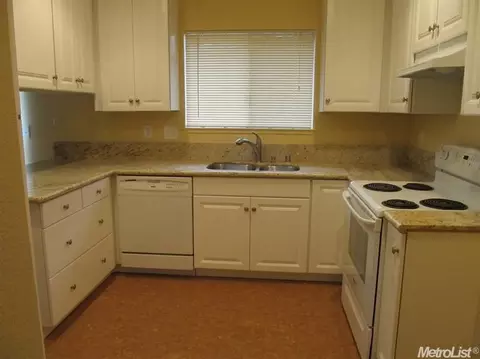 3200 Ashwood Ln, Carmichael, CA 95608 photo 5