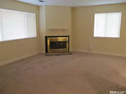 3200 Ashwood Ln, Carmichael, CA 95608 photo 3