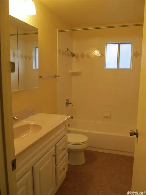3200 Ashwood Ln, Carmichael, CA 95608 photo 11