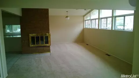 1924 Vista Dr, Modesto, CA 95355 photo 2