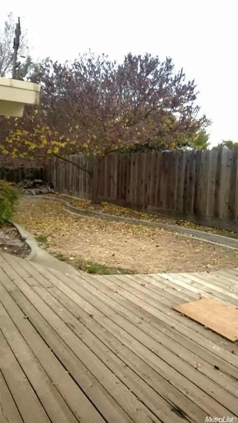 1924 Vista Dr, Modesto, CA 95355 photo 4