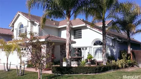 1447 Blue Jay Ct, Tracy, CA 95376 photo 1