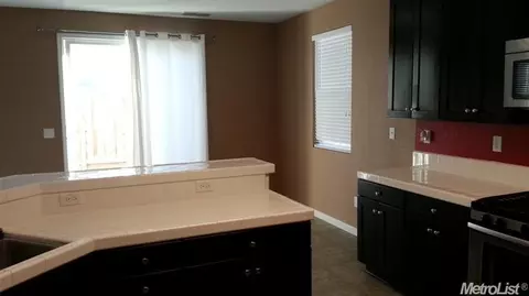 424 Renaissance Ave, Lathrop, CA 95330 photo 7