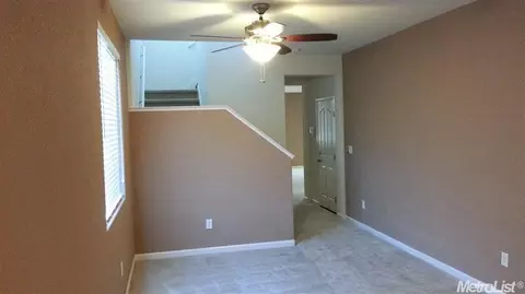 424 Renaissance Ave, Lathrop, CA 95330 photo 3