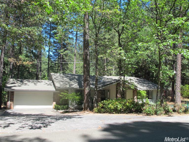 11672 Upper Cir, Grass Valley, CA 95949 photo 1