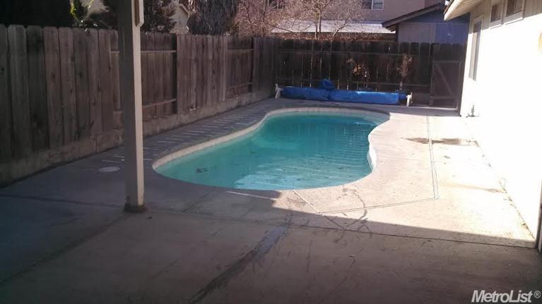 1817 Walpole Dr, Modesto, CA 95358 photo 3