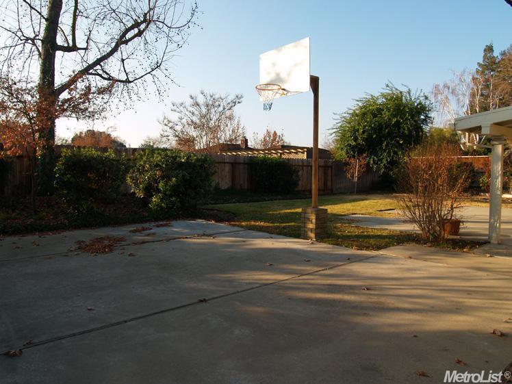 504 Andover Ln, Modesto, CA 95350 photo 17