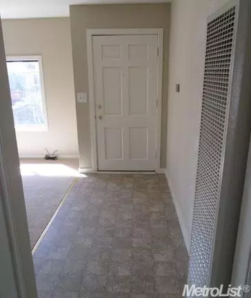 13 4th Ave, Isleton, CA 95641 photo 2