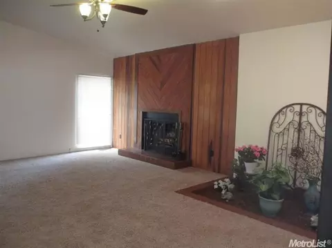 2721 E Orangeburg Ave, Modesto, CA 95355 photo 7
