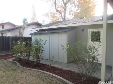 2721 E Orangeburg Ave, Modesto, CA 95355 photo 16
