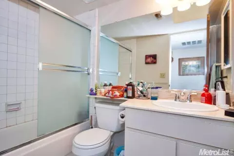 2410 E 8th St, Davis, CA 95618 photo 13