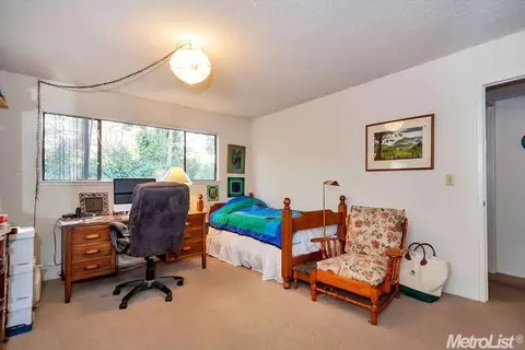 2410 E 8th St, Davis, CA 95618 photo 9
