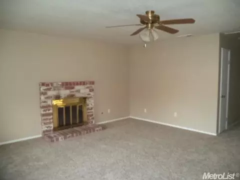 904 Panoche, Modesto, CA 95358 photo 3