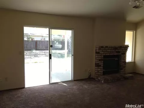 1136 Floyd Ave, Modesto, CA 95350 photo 5