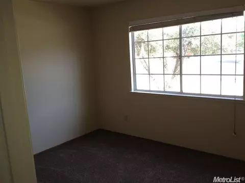 1136 Floyd Ave, Modesto, CA 95350 photo 8