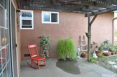2427 Whittier Dr, Davis, CA 95618 photo 10